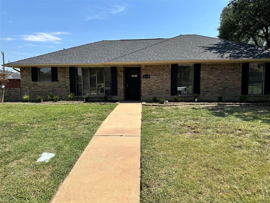 3710 Woodside Road, Carrollton