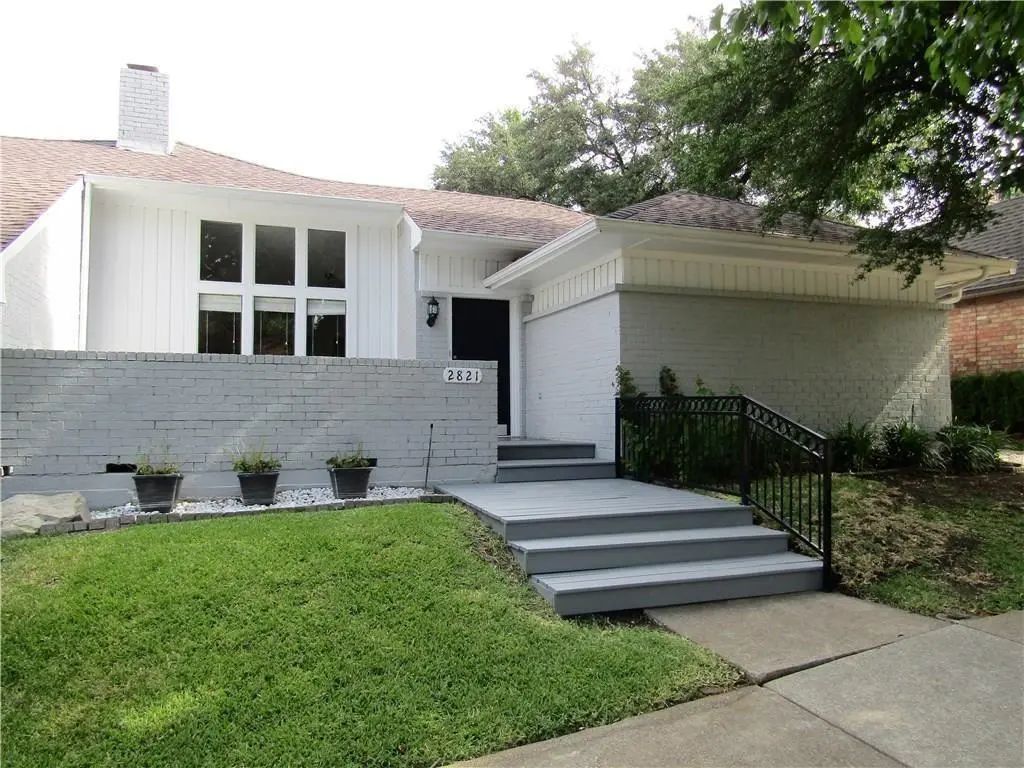 2821 Prescott Drive, Carrollton
