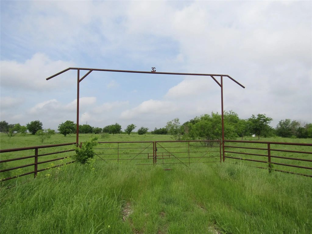 . Fm 2450 & Indian Trail, Sanger