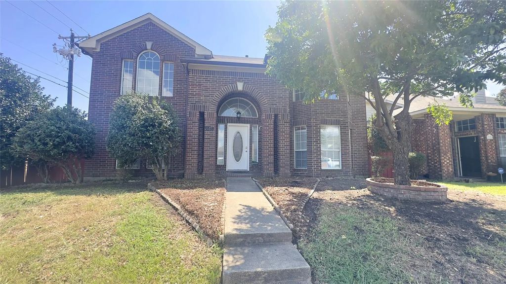 3018 Sara Drive, Rowlett