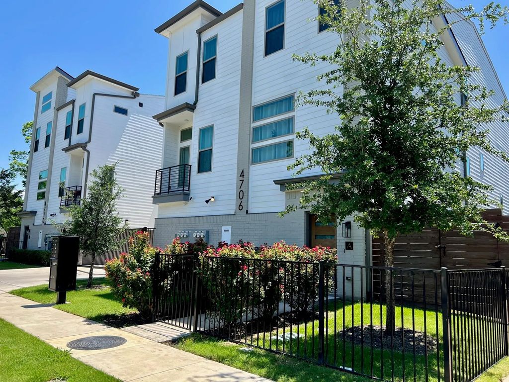4706 Virginia Avenue A, Dallas