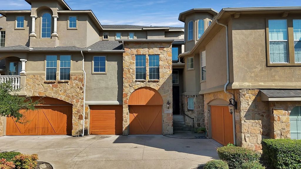 2645 Villa Di Lago 5, Grand Prairie