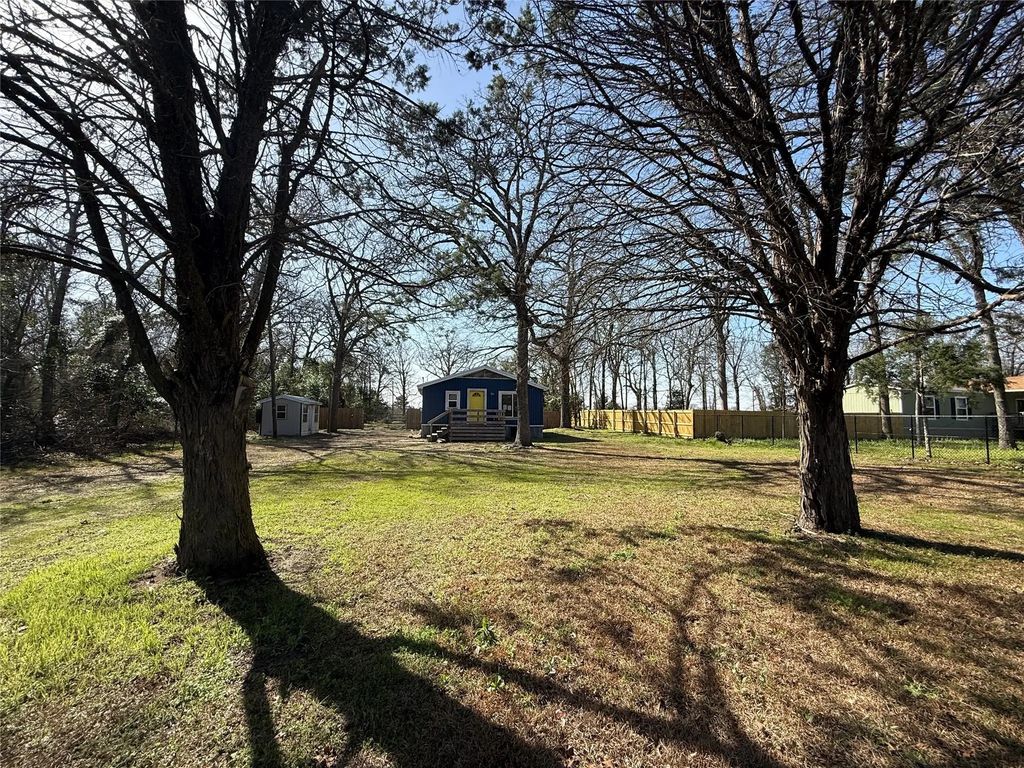 1860 San Saba Street, Bullard