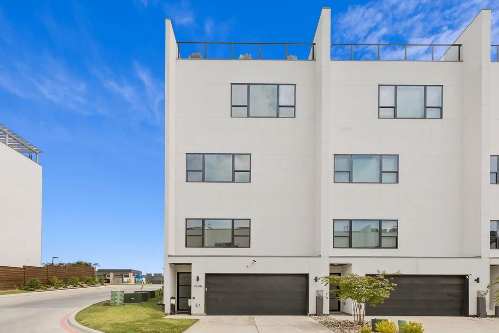 4948 Blaynes View, The Colony