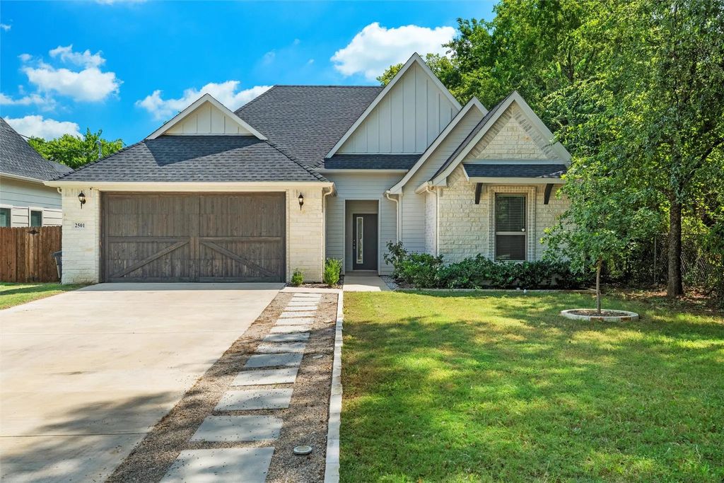 2501 Handley Drive, Fort Worth