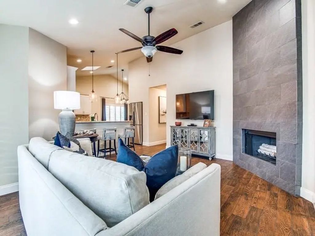 4305 Thames Court, Flower Mound