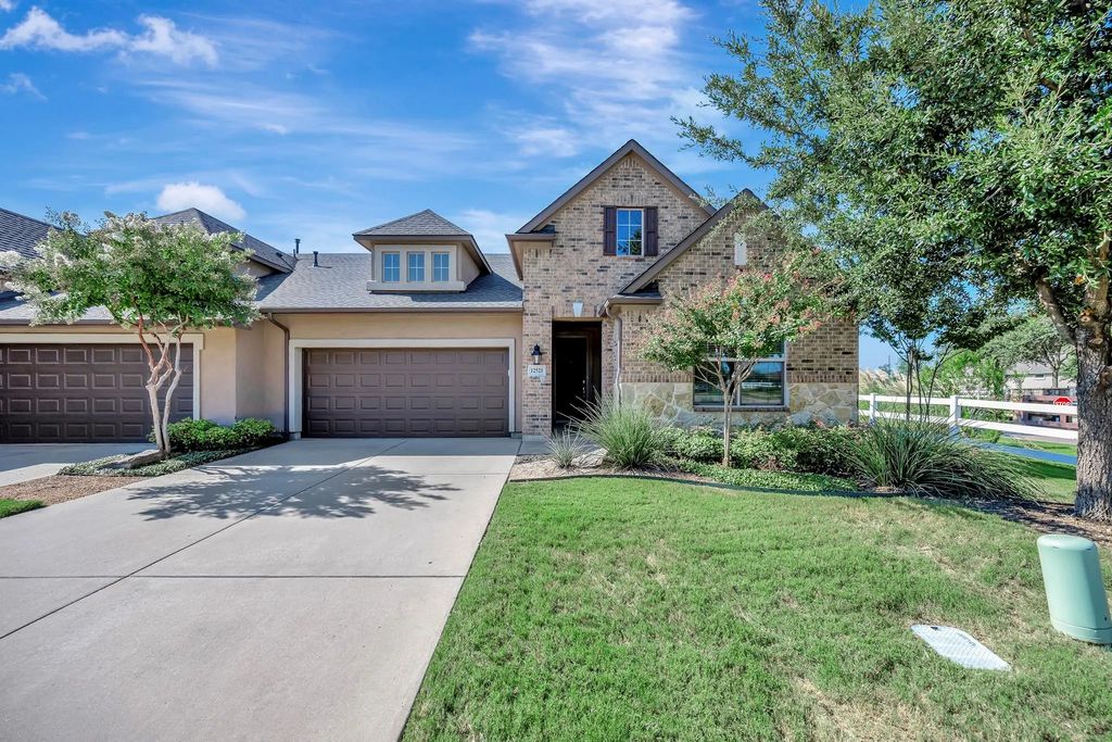 12521 Gritstone Drive, Denton