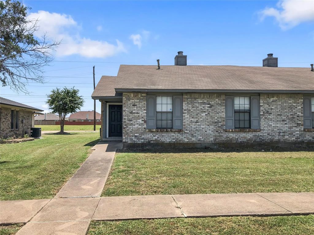 1112 Valley View Drive, Glenn Heights
