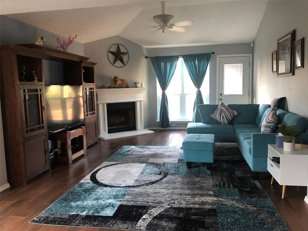 10236 Cypress Hills Drive, Fort Worth