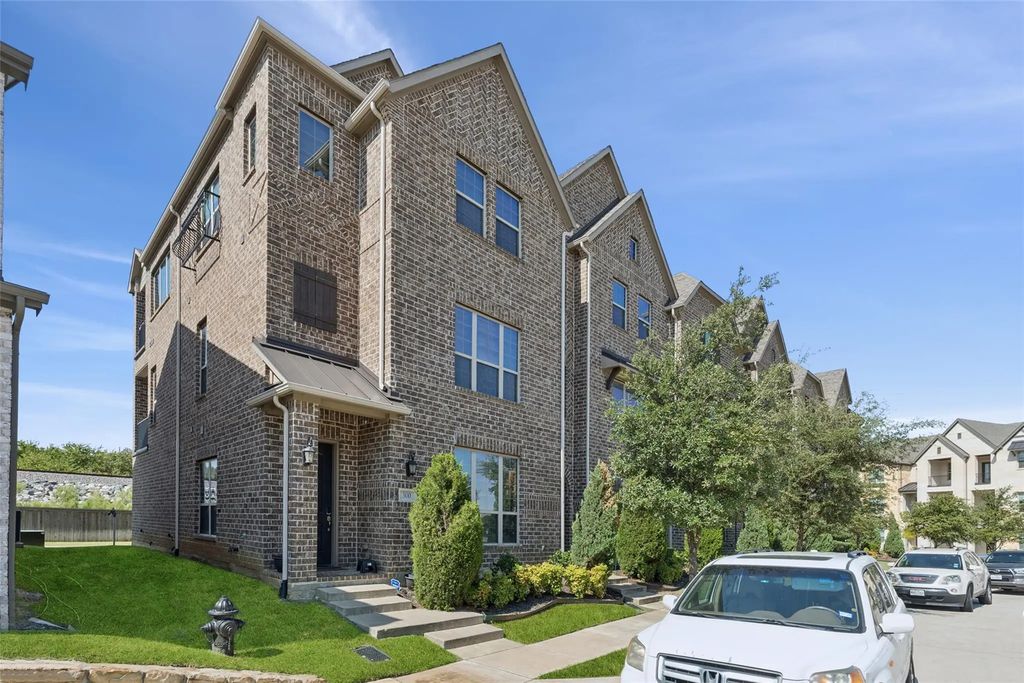 298 Almanor Street, Lewisville
