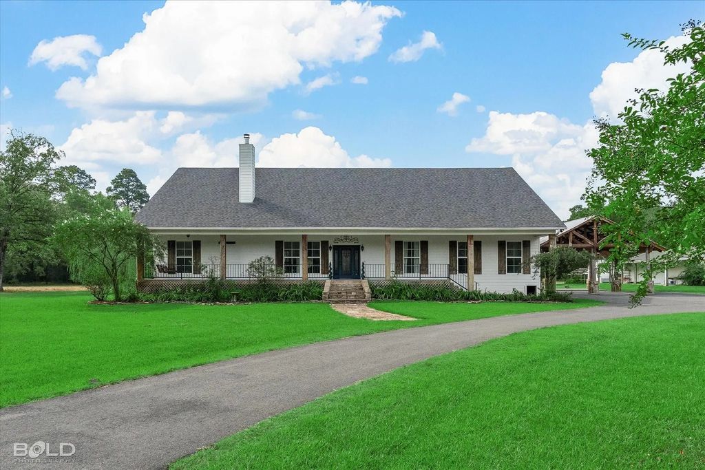 8555 S Lakeshore Drive, Shreveport