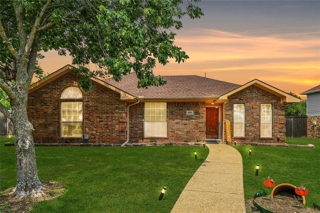 4609 Hunters Ridge, Sachse