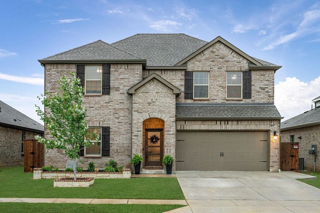 10125 Autumn Leaves Lane, Aubrey