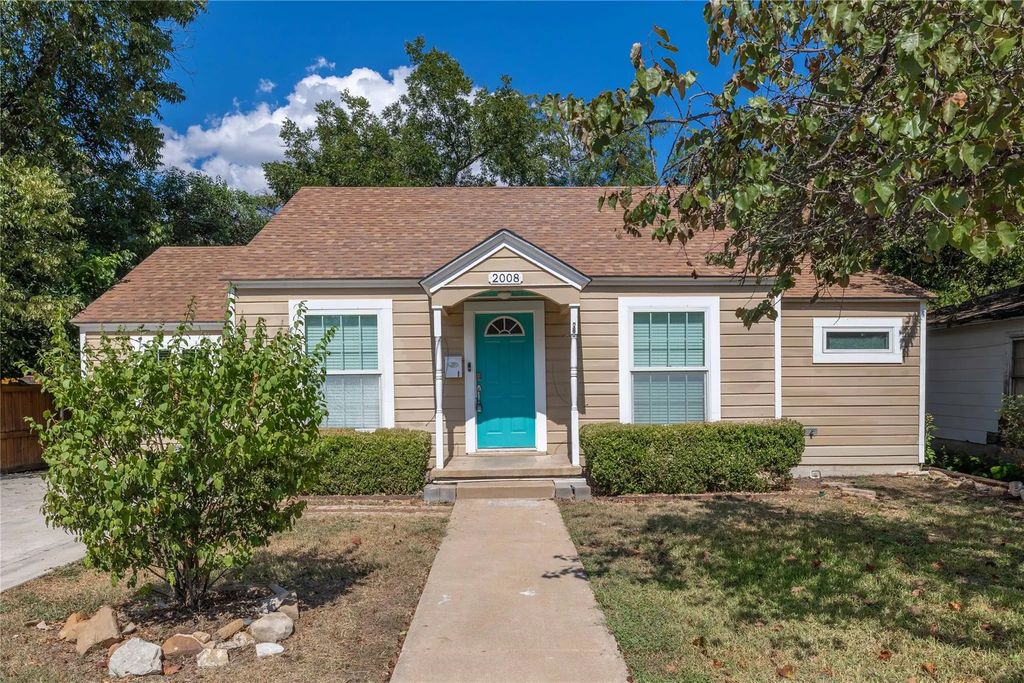 2008 Austin Avenue, Brownwood