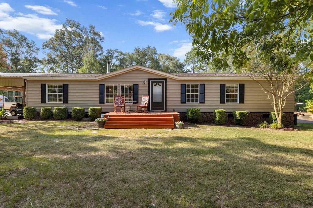 939 Appaloosa, Hallsville