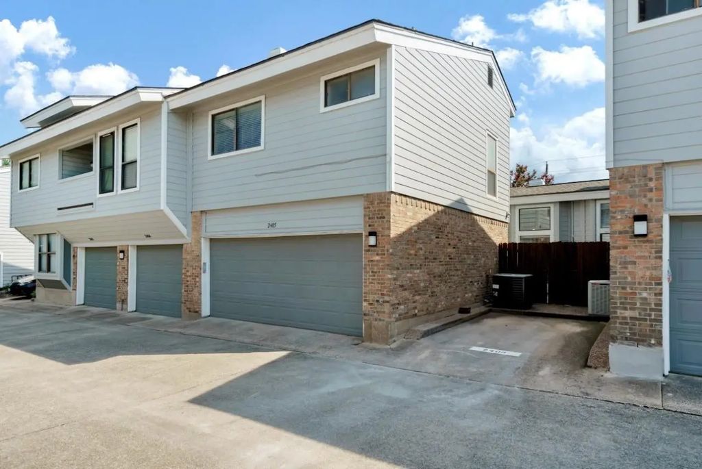 17490 Meandering Way 2405, Dallas