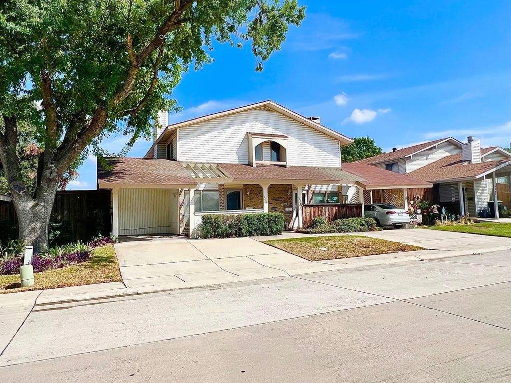 2639 Via Catalina, Carrollton