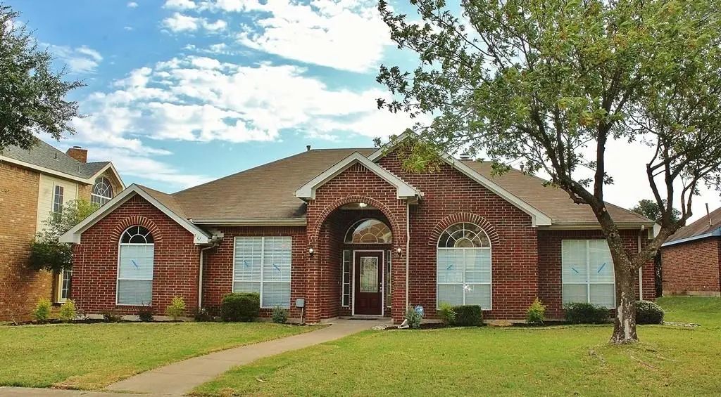 712 Claire View Drive, DeSoto