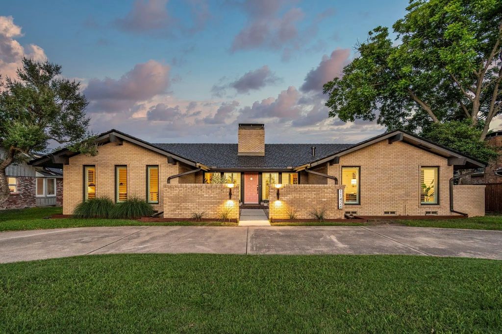 11426 Drummond Drive, Dallas