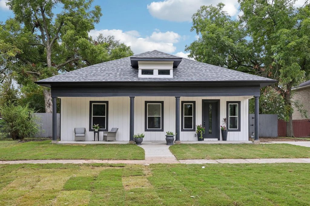 504 E Brin Street, Terrell