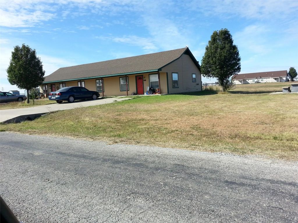 202 Blue Bell Court, Weatherford