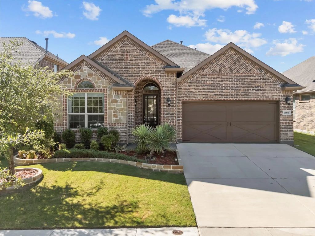 14841 Complacent Way, Aledo