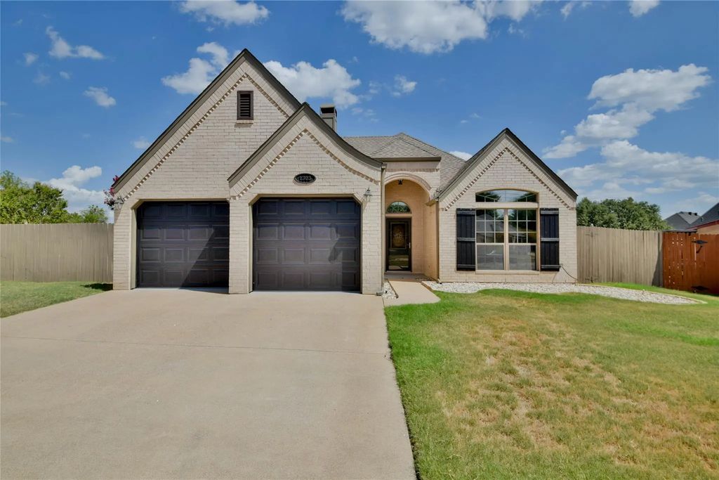 1303 Preston Trail Court, Granbury