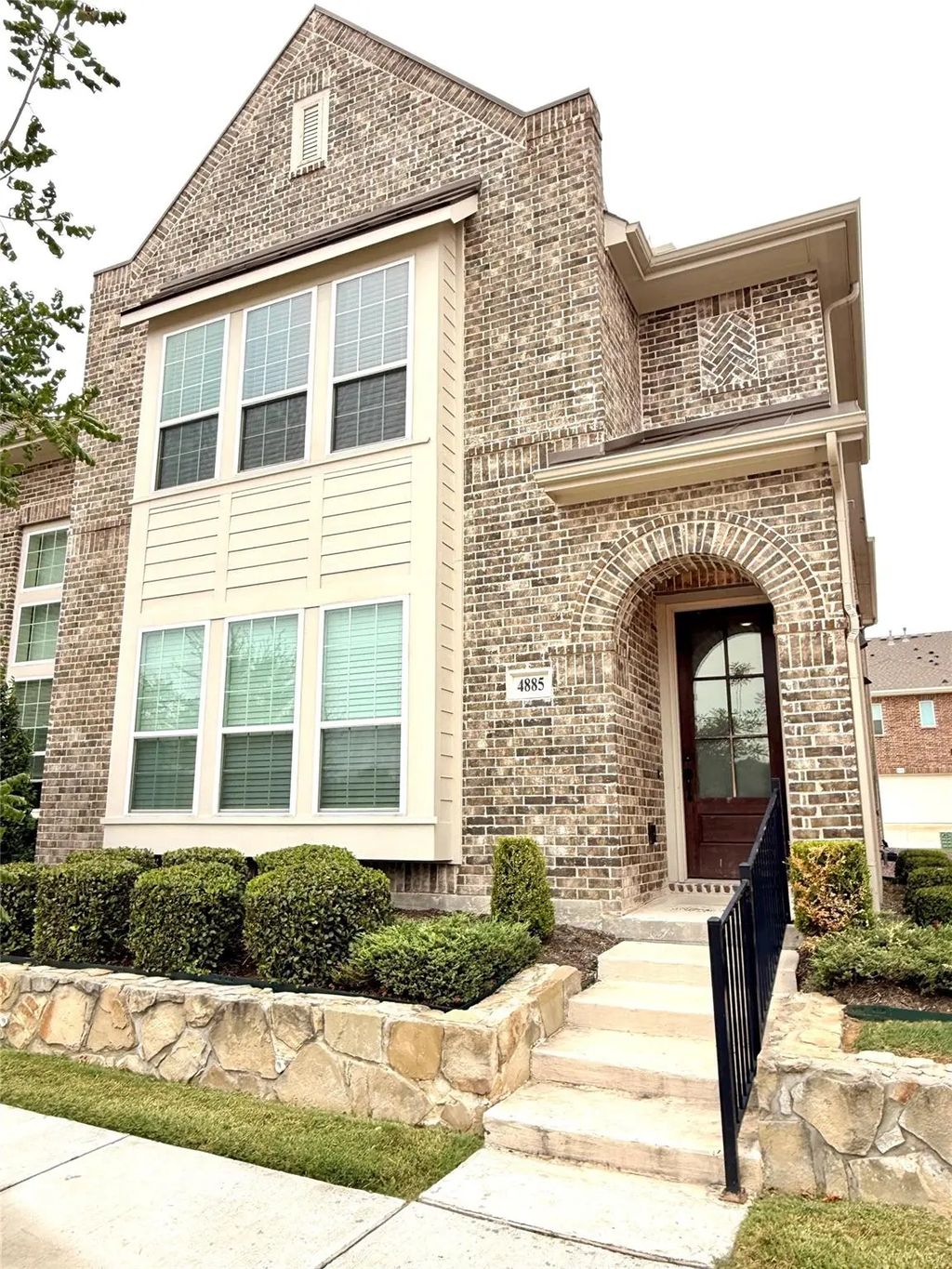 4885 Ellie Lane, Fairview