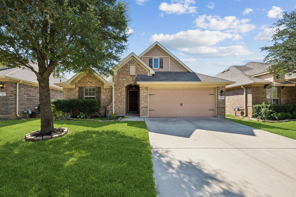 15616 Fire Creek Lane, Fort Worth