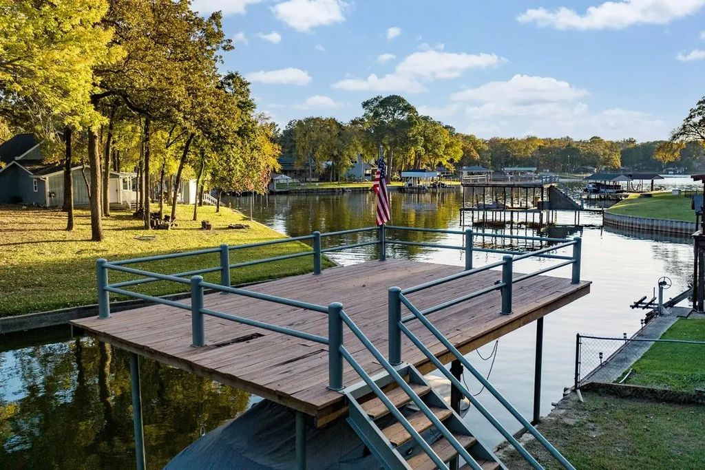 11264 Cedar Drive, Mabank