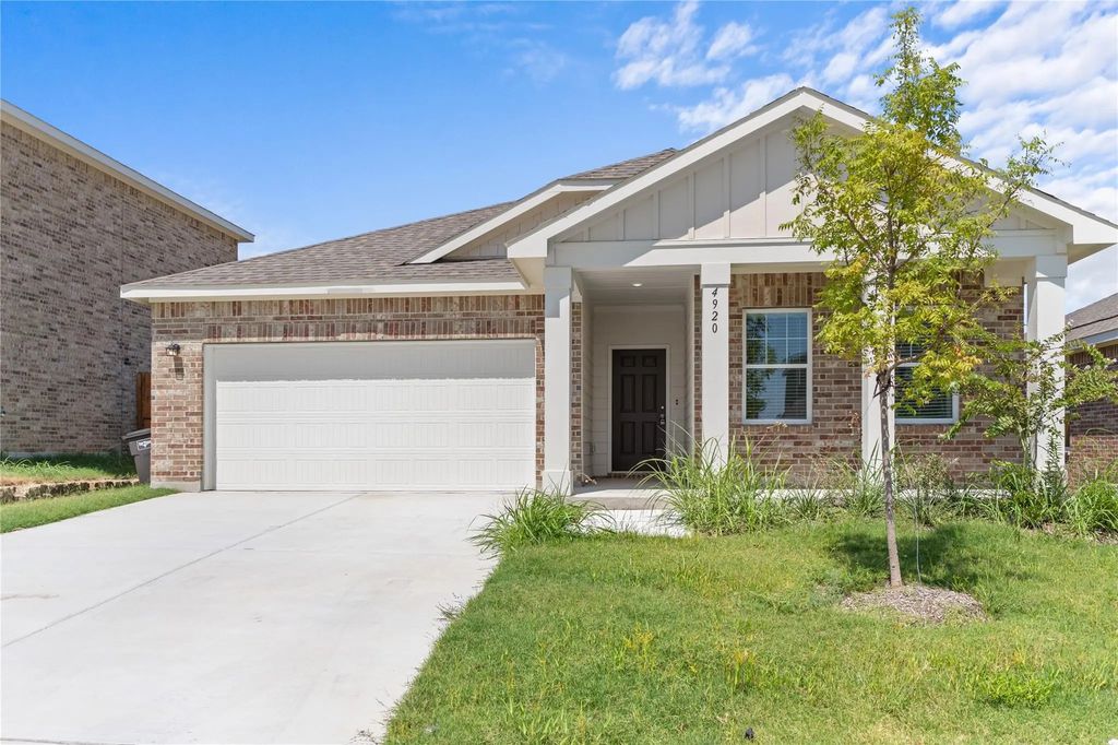 4920 Weymouth Drive, Fort Worth