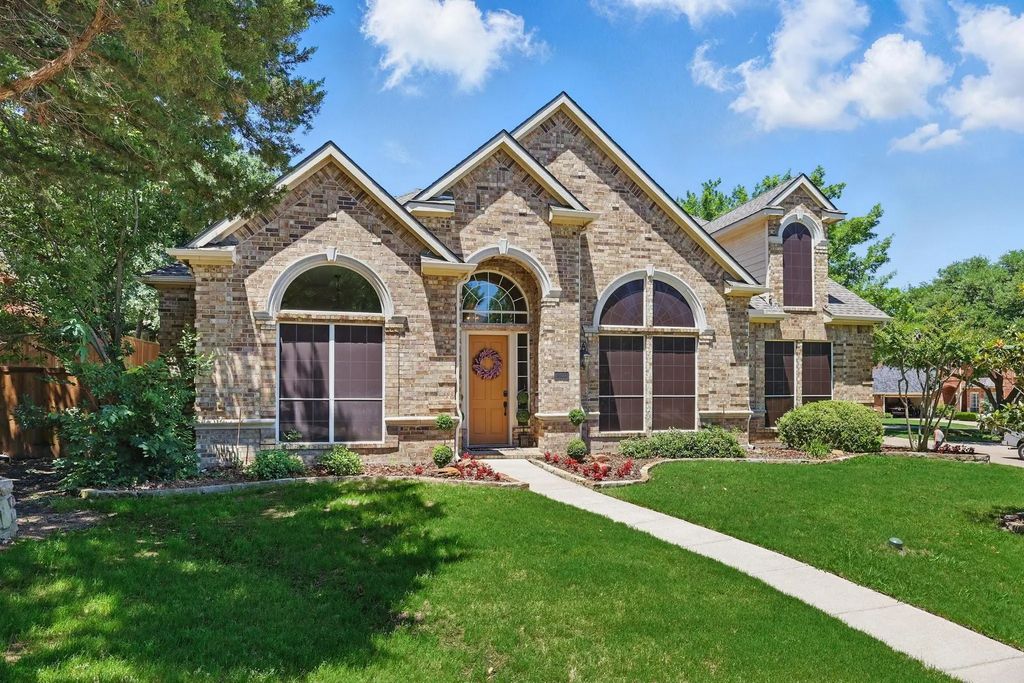 900 Shadow Ridge Drive, Highland Village