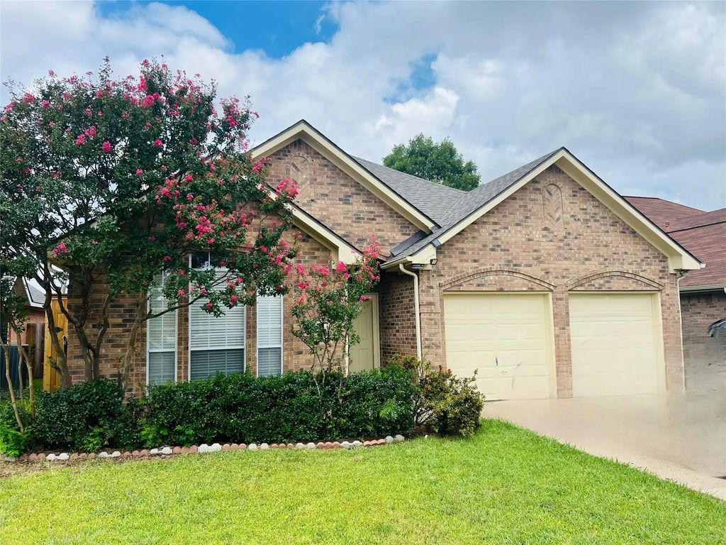 7313 Birchmont Drive, Rowlett