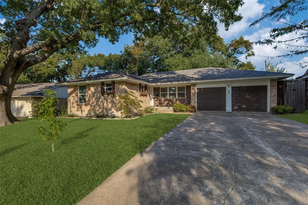 10523 Lake Gardens Drive, Dallas