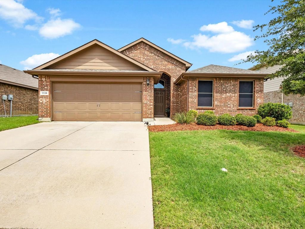 1136 York Minster Drive, Fort Worth
