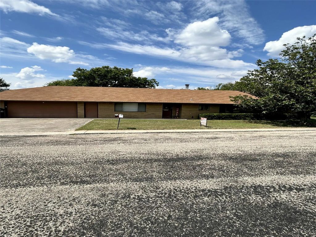 994 Terraha Drive, Early