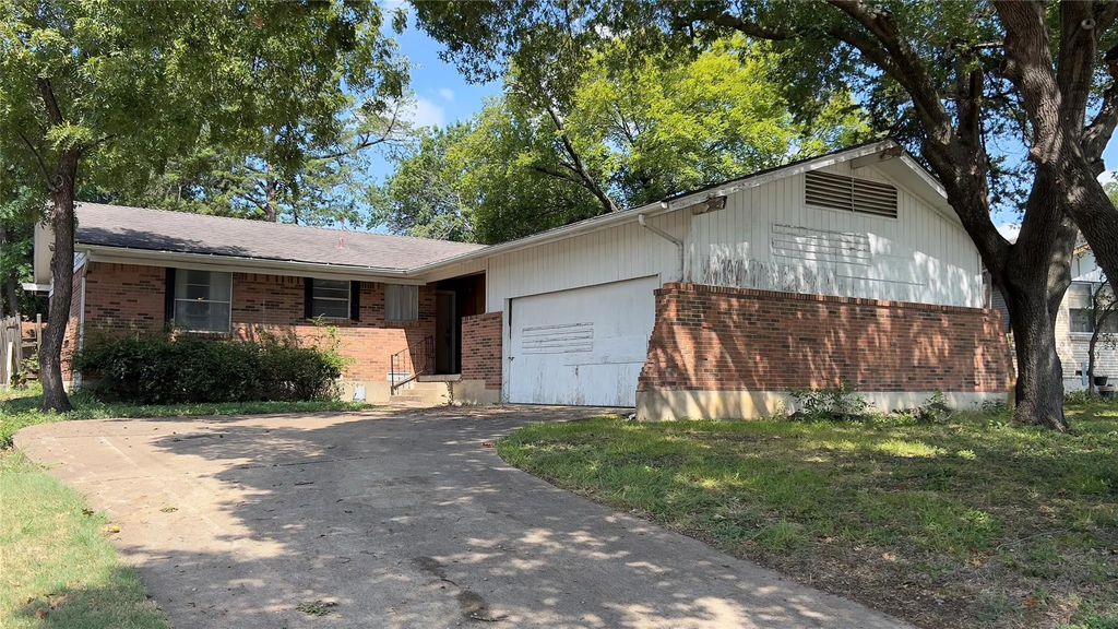 4505 Mark Trail Way, Dallas