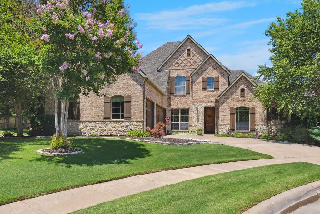 9216 Cachelle Court, North Richland Hills