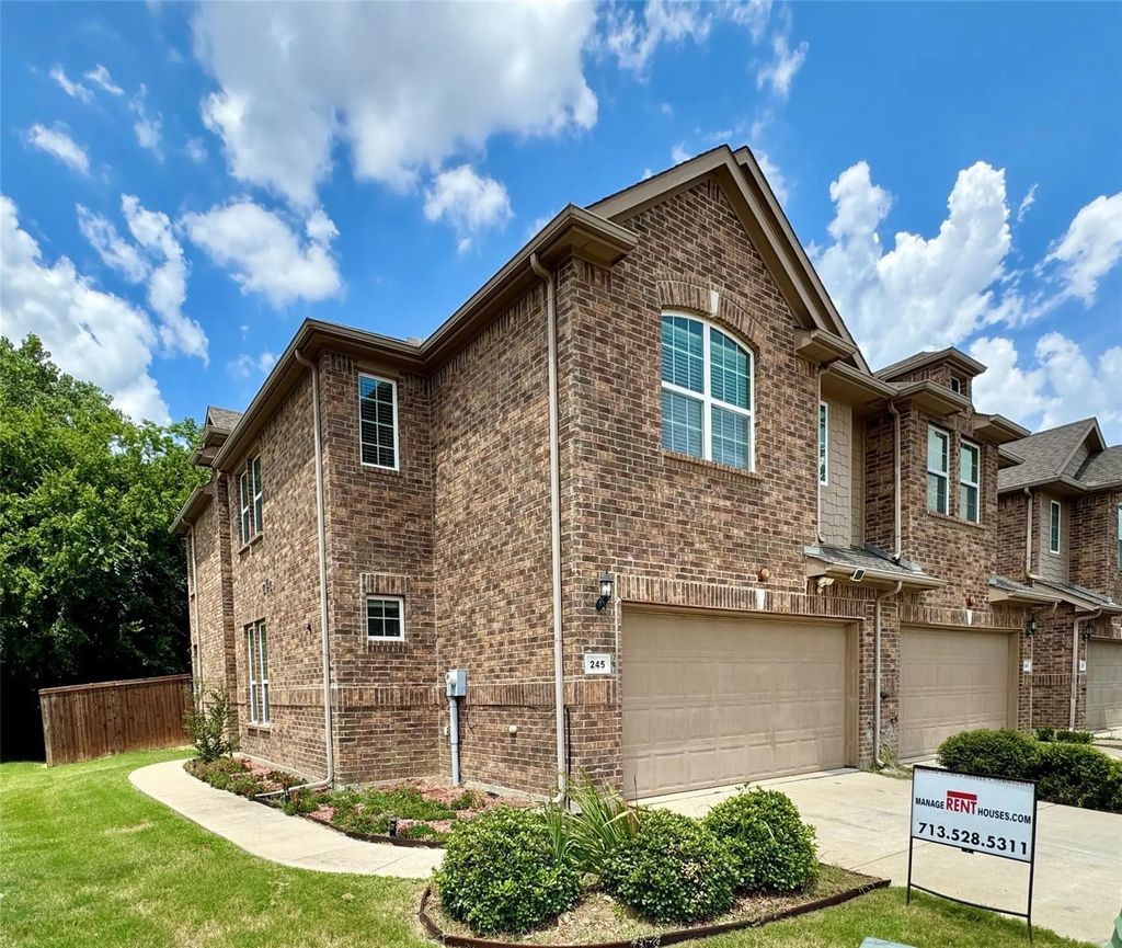 245 Barrington Lane, Lewisville