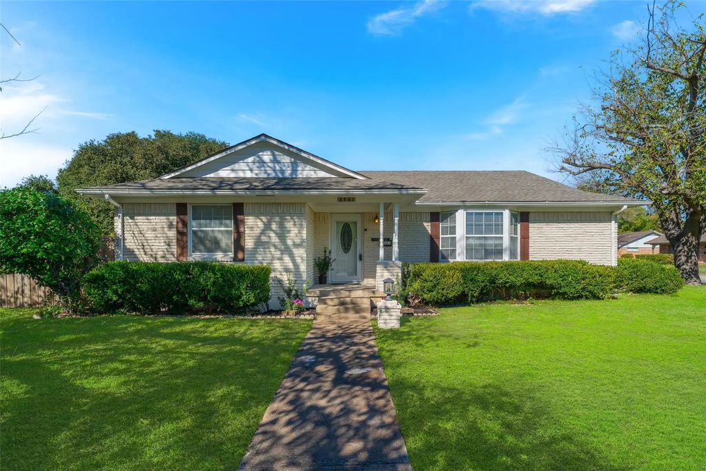 8461 Hunnicut Road, Dallas