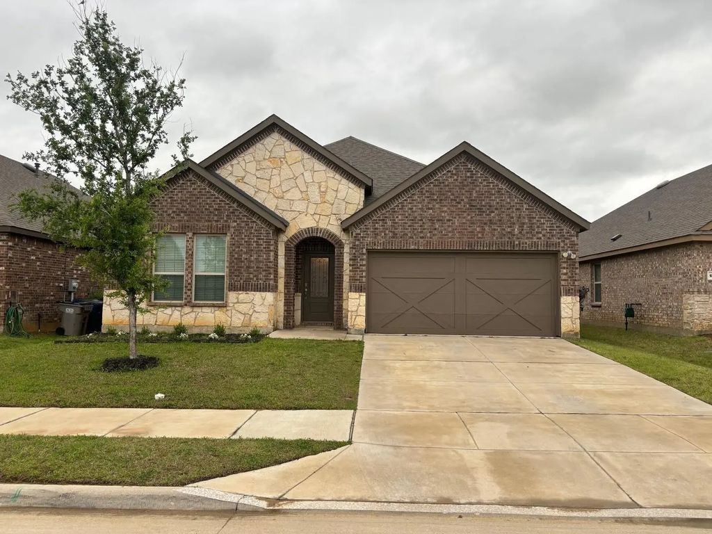 4617 Azurite Road, Little Elm