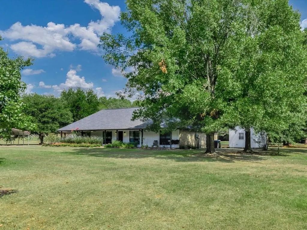 379 Sadie Freeman Drive, Lufkin