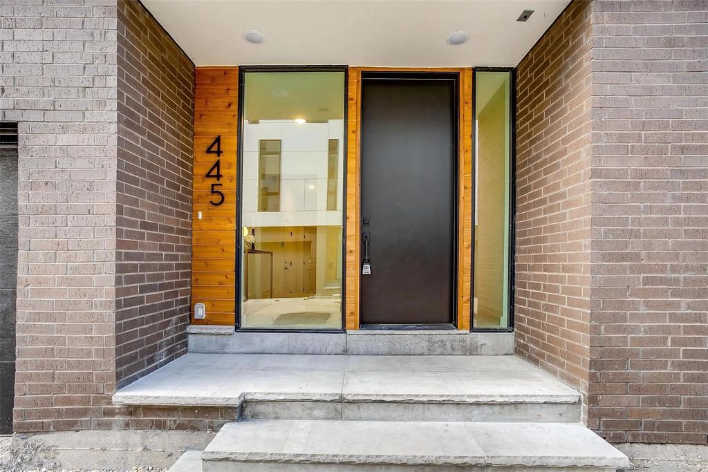 445 W Morphy Street, Fort Worth
