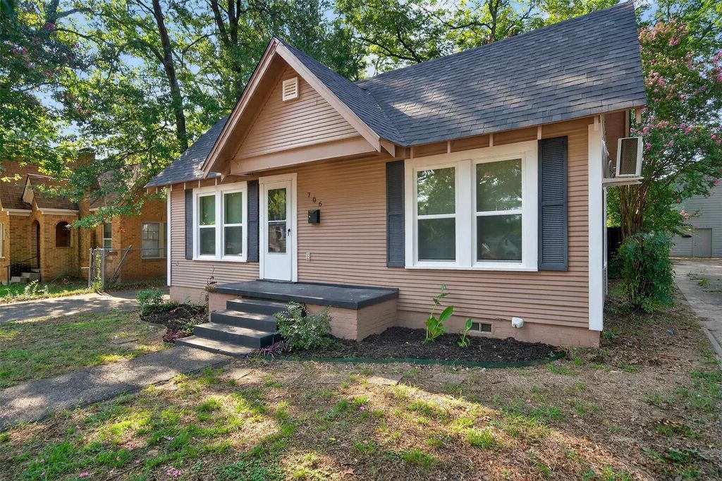 706 Lindsey Lane, Tyler
