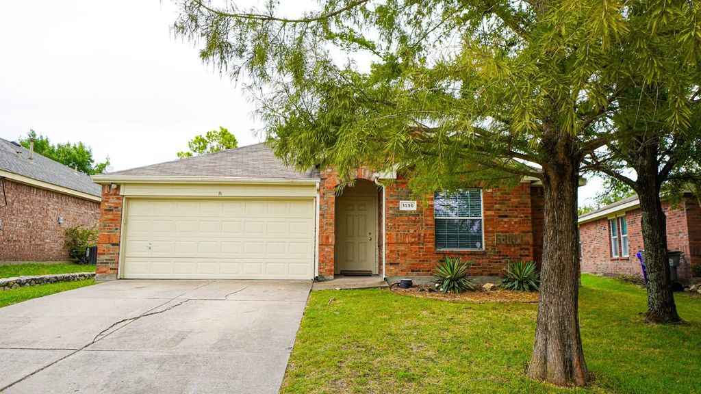 1036 Hampton Drive, Forney