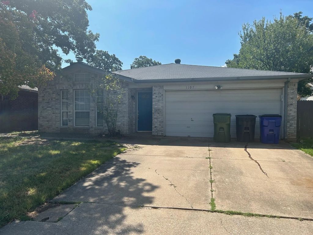 1107 Glen Creek Drive, Mansfield
