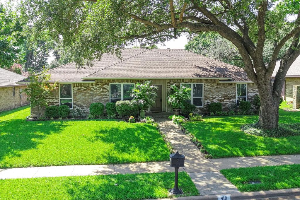419 Provincetown Lane, Richardson