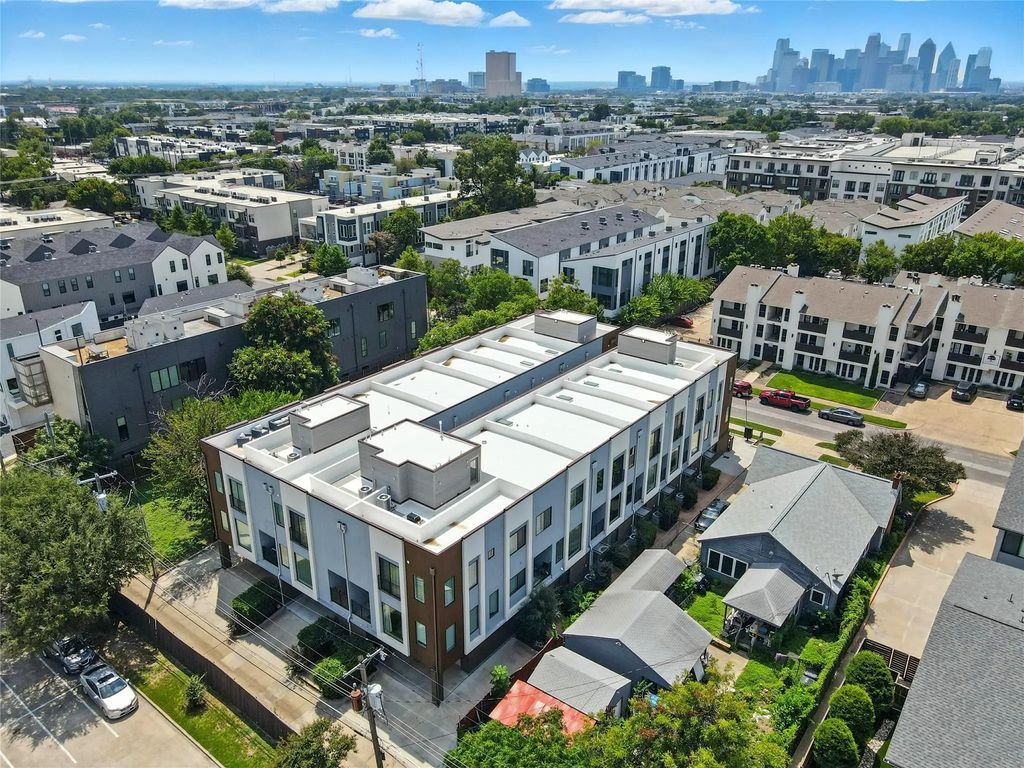 2222 Moser Avenue 115, Dallas