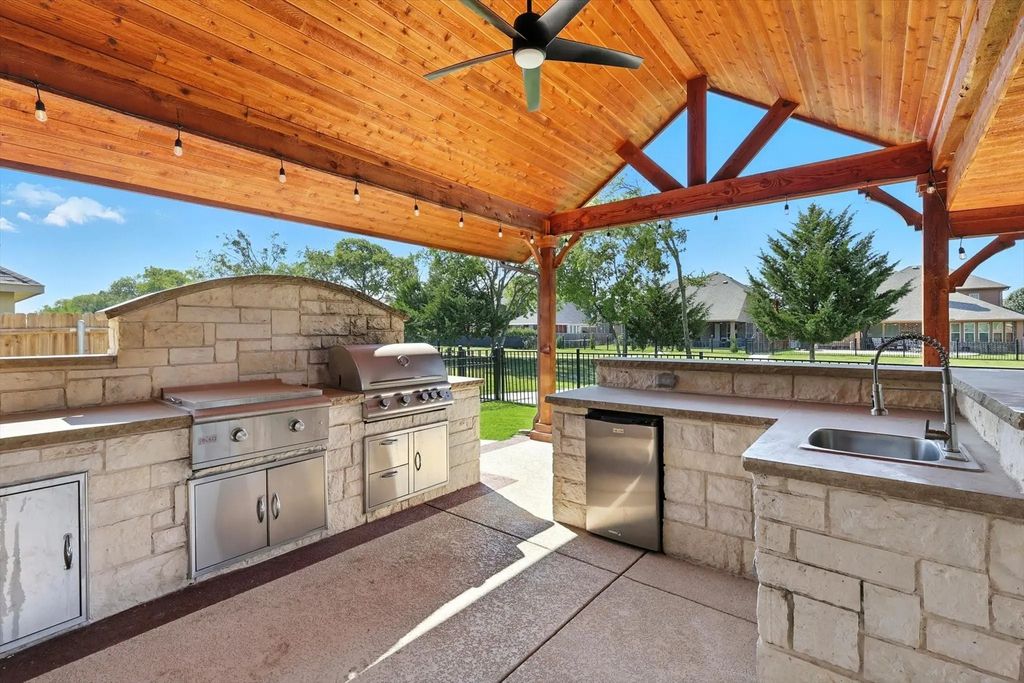 2839 Terrosa Drive, Grand Prairie