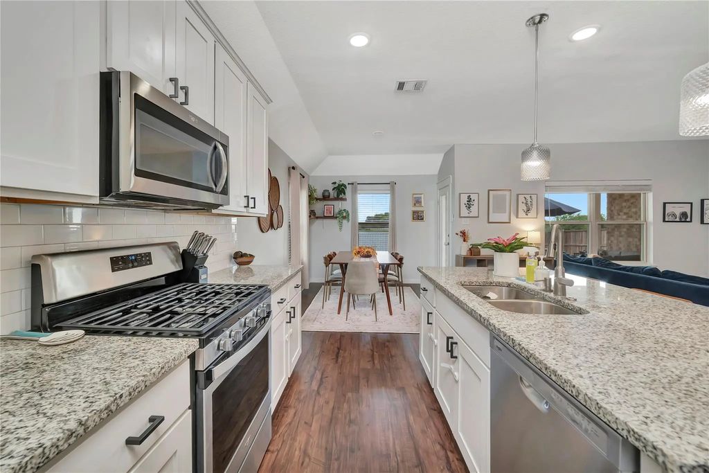 2439 San Marcos Drive, Forney